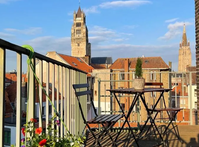 Cosy Penthouse In The Heart Of Bruges